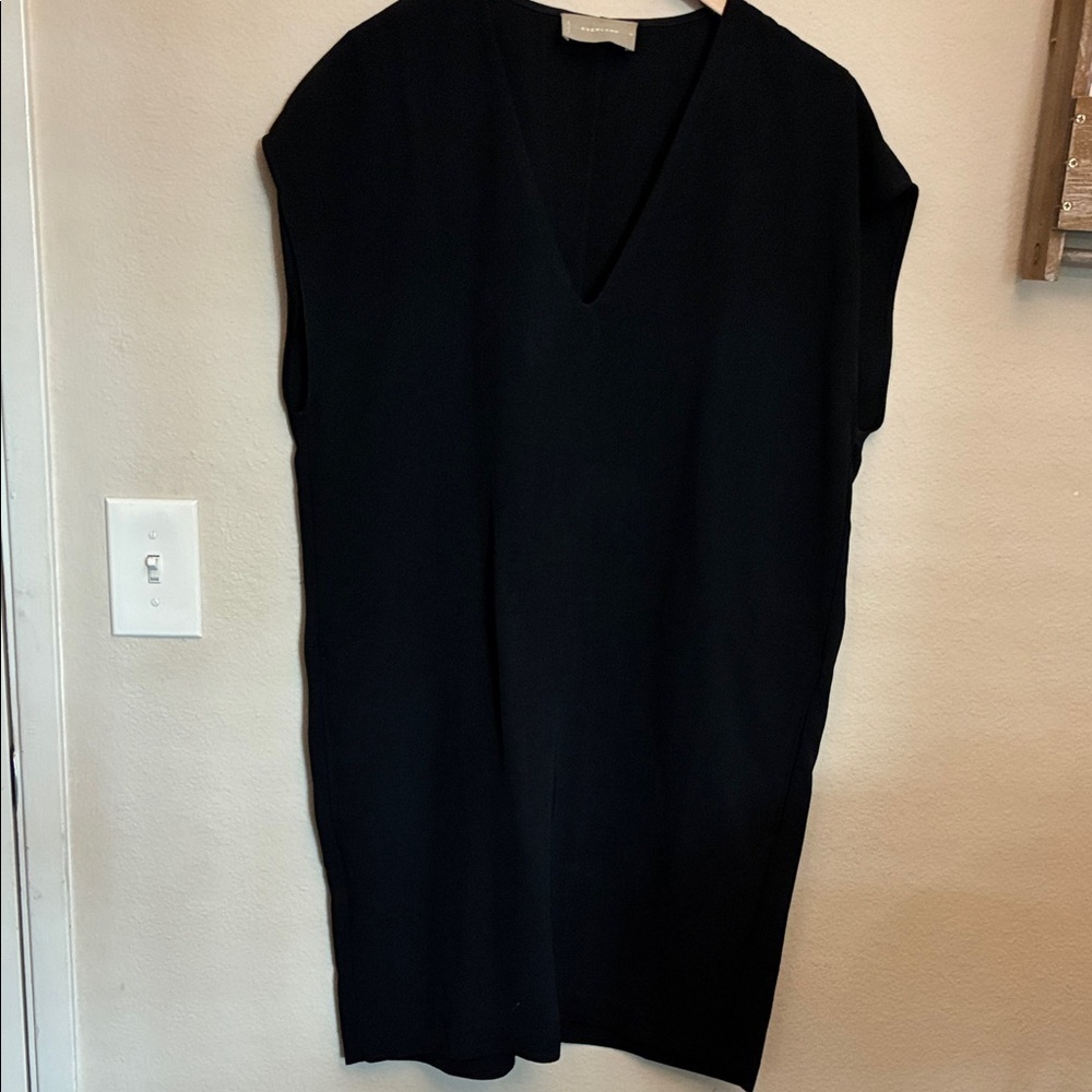 Everlane Black Dress size 10